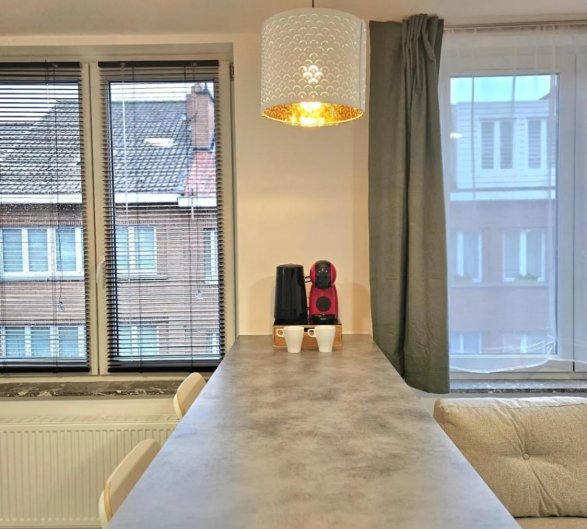 Brussels Apartment With Terrace 2 Bélgica